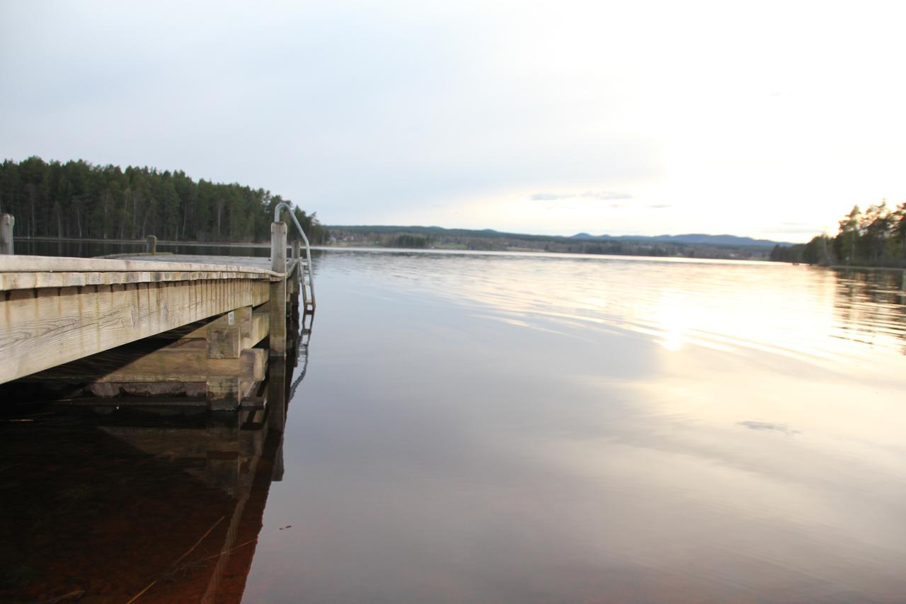 Mora Vandrarhem Och Gaesthem Vinäs Esterno foto