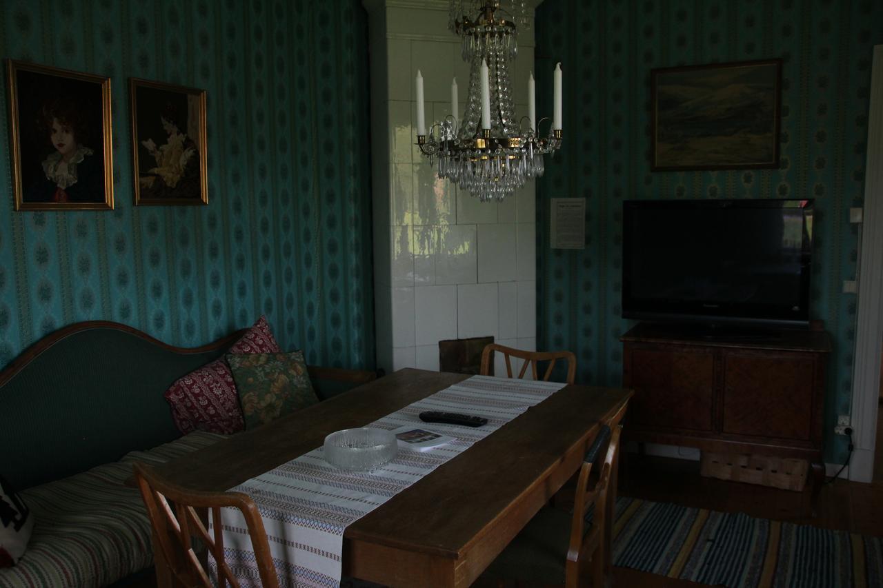 Mora Vandrarhem Och Gaesthem Vinäs Esterno foto