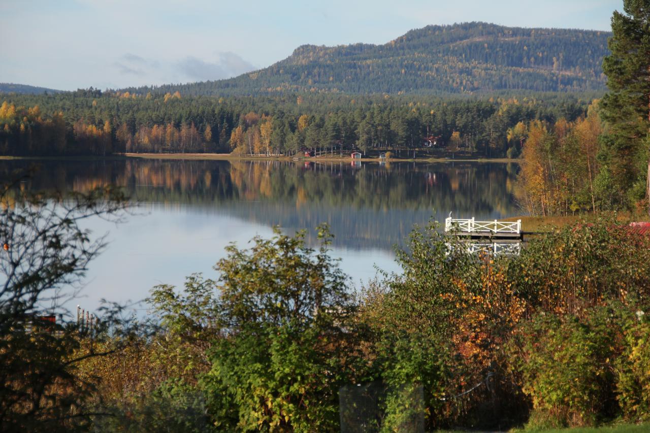 Mora Vandrarhem Och Gaesthem Vinäs Esterno foto