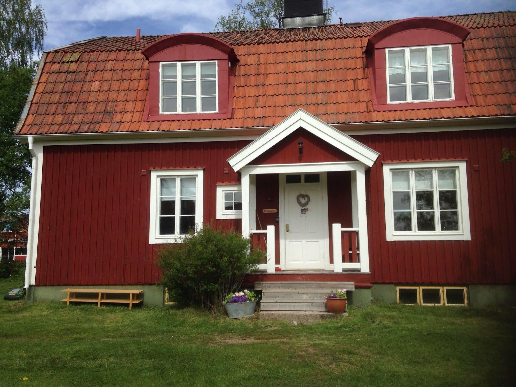Mora Vandrarhem Och Gaesthem Vinäs Esterno foto