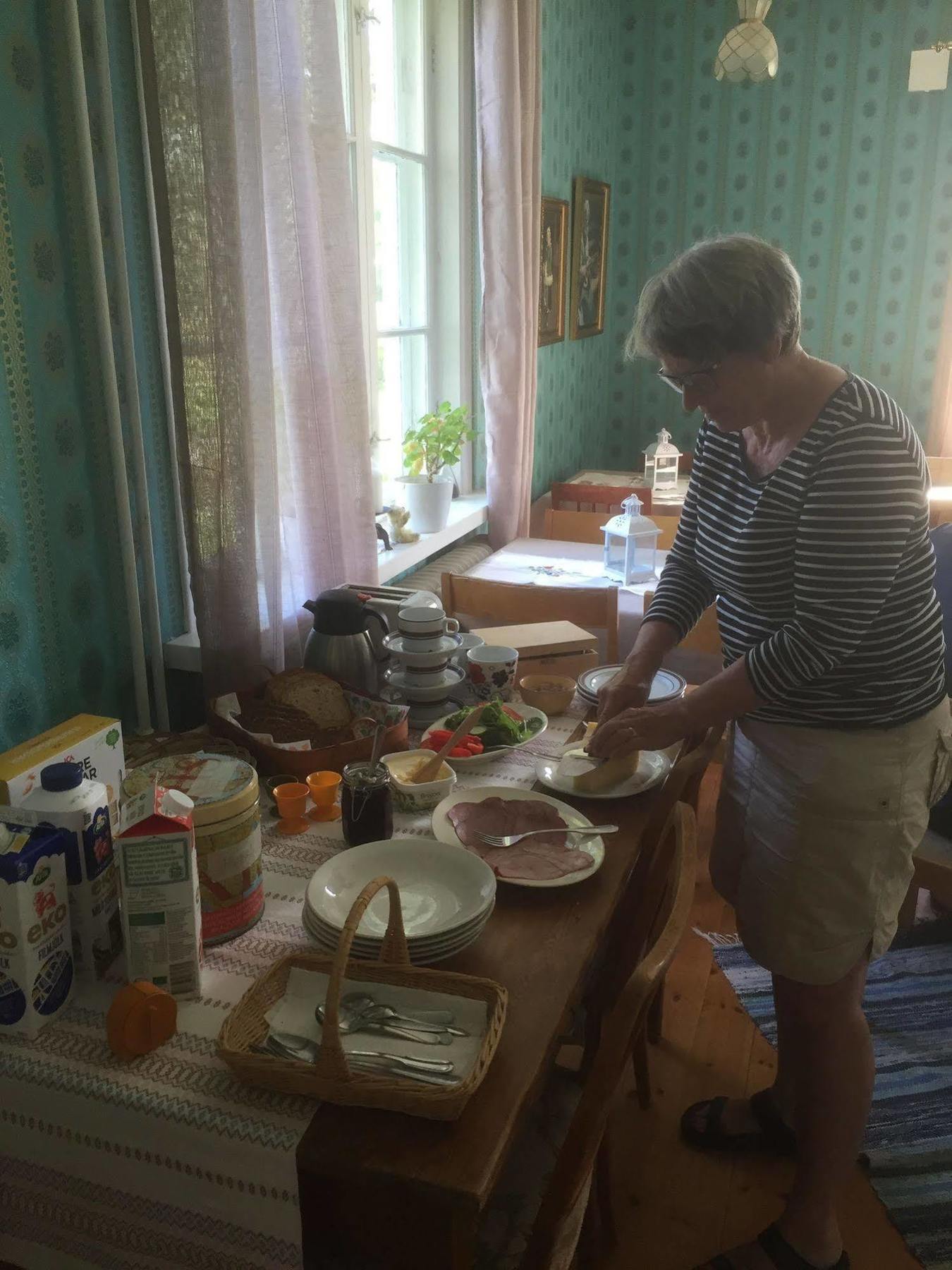Mora Vandrarhem Och Gaesthem Vinäs Esterno foto